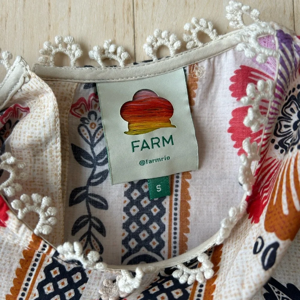 FARM Rio Romantic Garden Blouse 100% Cotton Tan w/Tropical Floral Print Sz Small - Picture 8 of 14